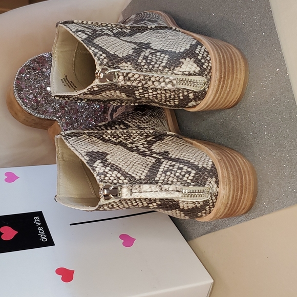 🎉HP🎉! Dolce Vita ⭐️NWT⭐️ Size 7 Snake Print Stella Booties! ❤❤❤ - Picture 3 of 16